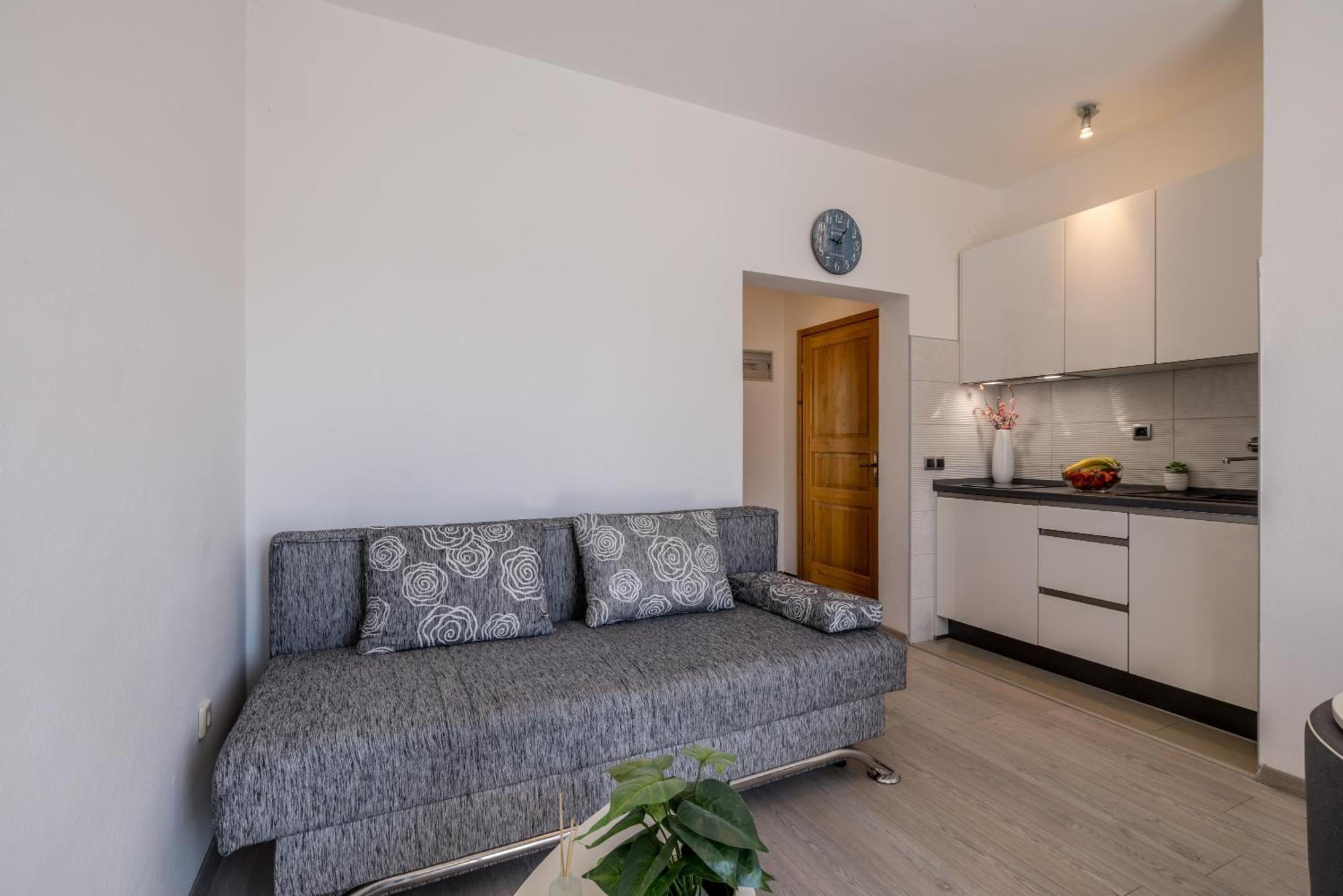 Holiday Home Krishto Трогир Экстерьер фото