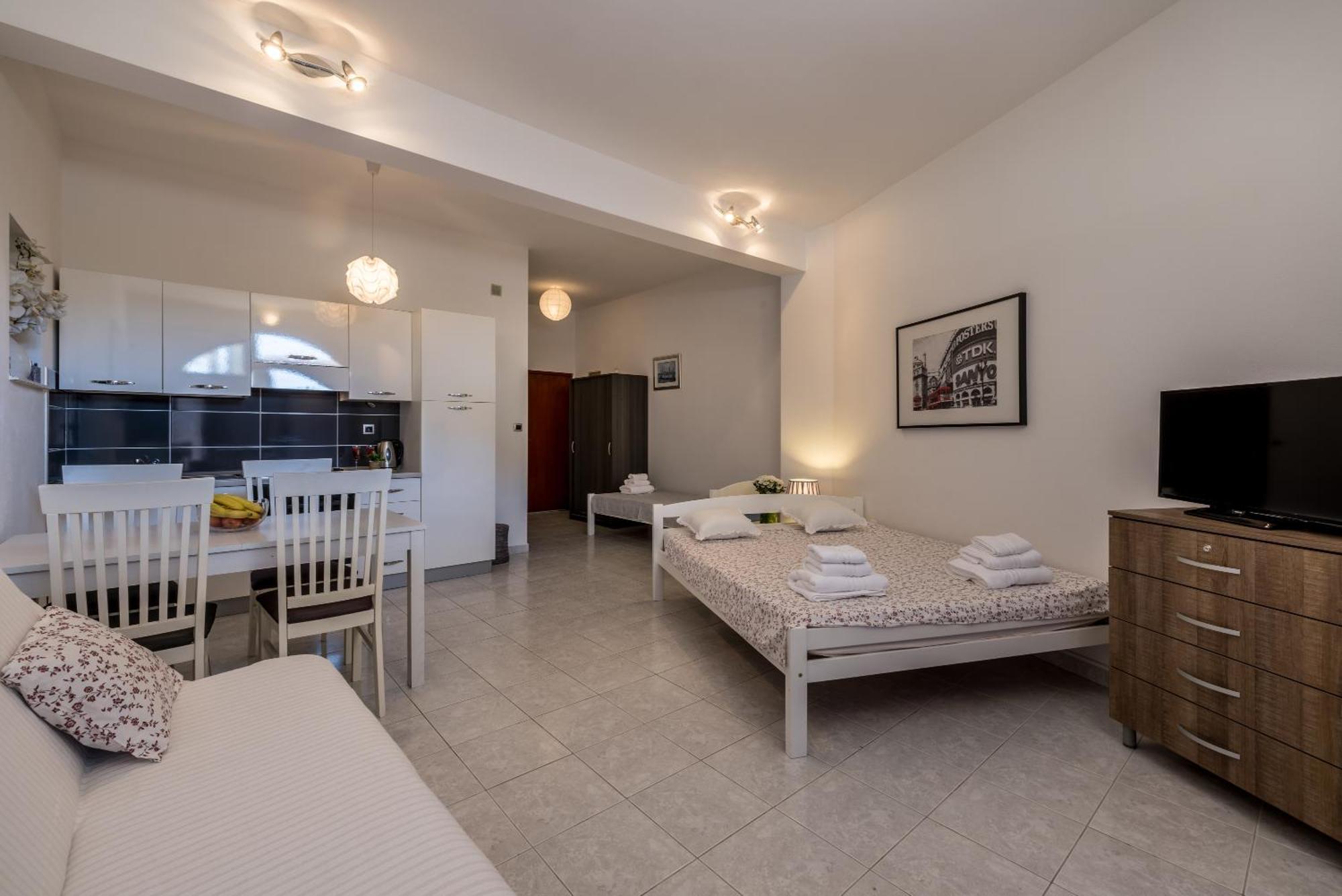 Holiday Home Krishto Трогир Экстерьер фото