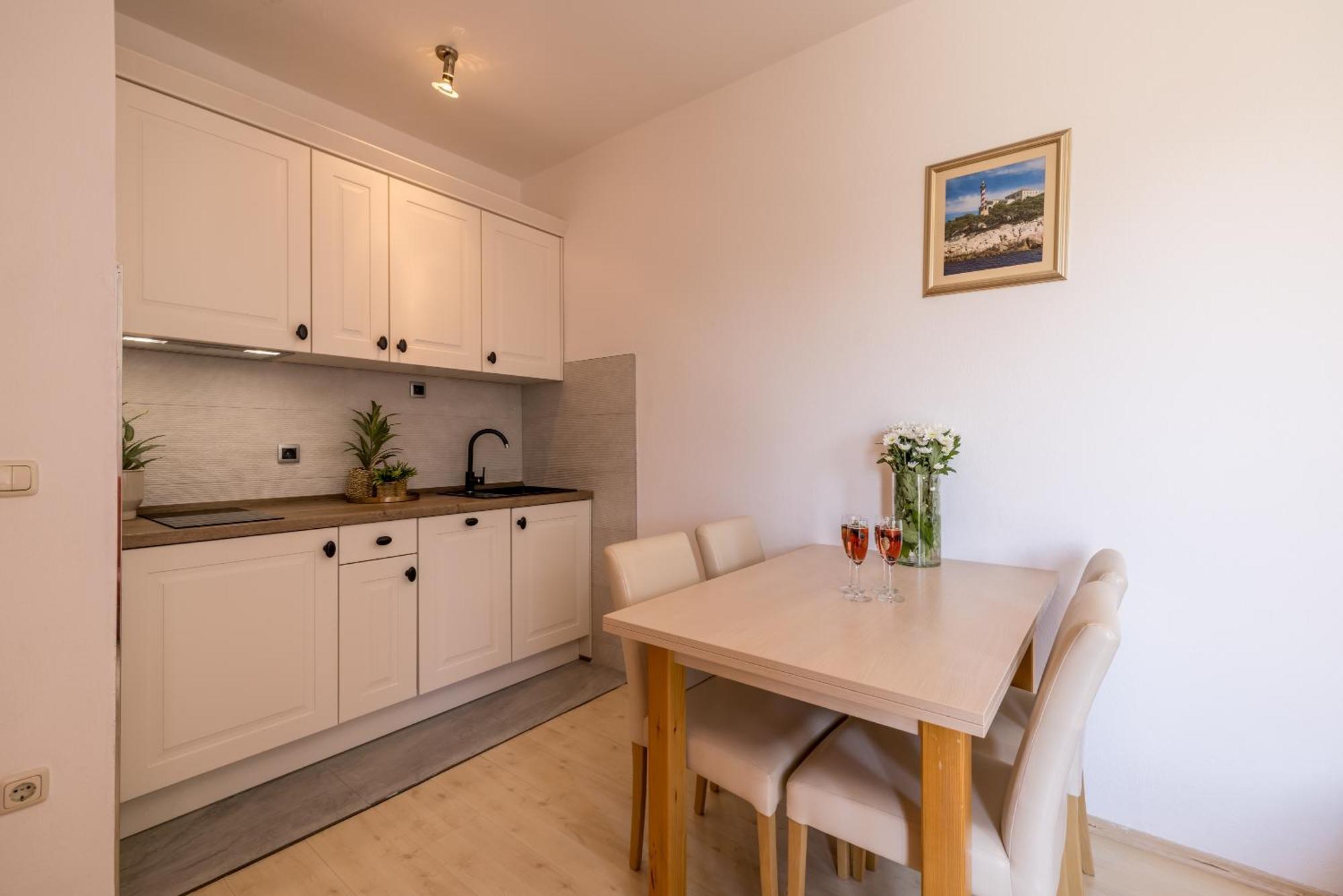 Holiday Home Krishto Трогир Экстерьер фото