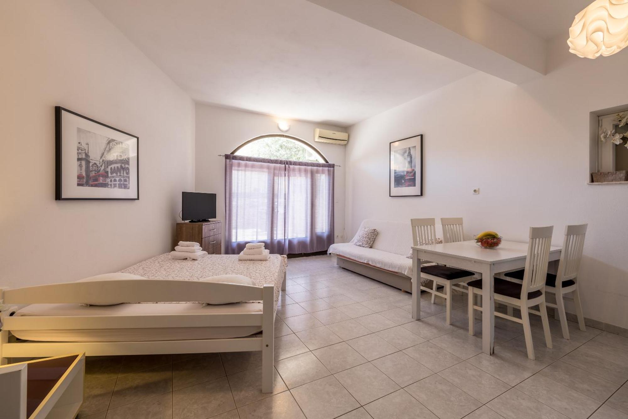 Holiday Home Krishto Трогир Экстерьер фото