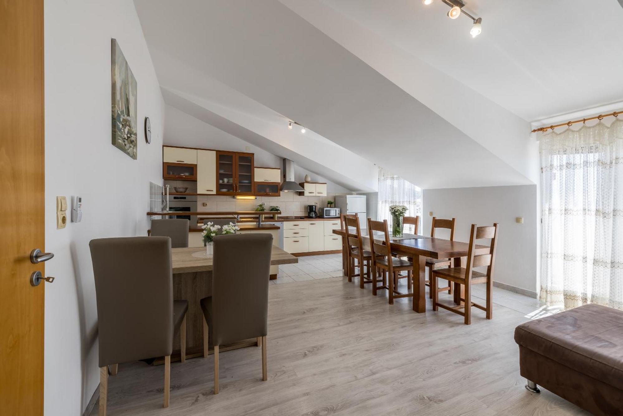 Holiday Home Krishto Трогир Экстерьер фото
