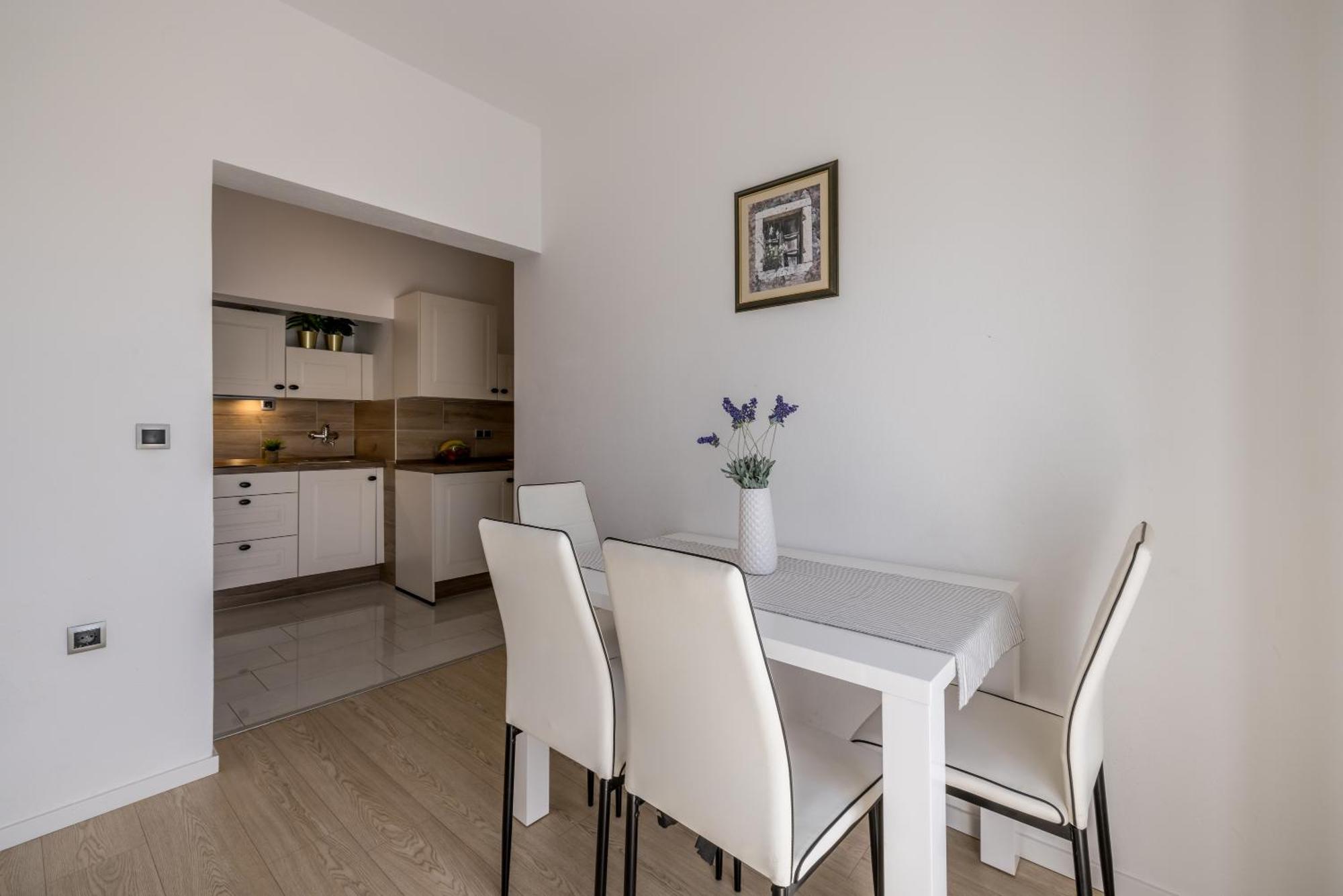 Holiday Home Krishto Трогир Экстерьер фото